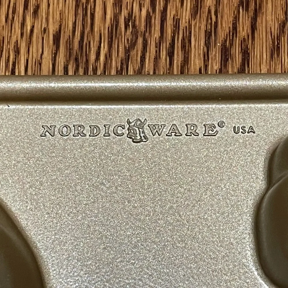 Williams Sonoma Santa Claus Cake Pan